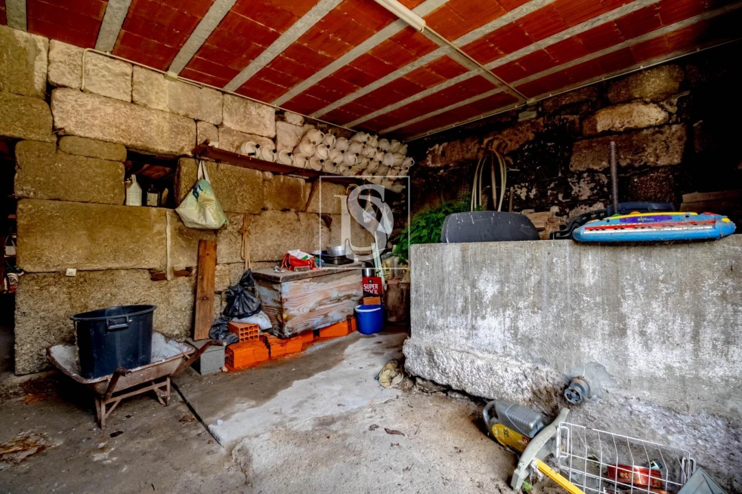 Moradia T3 para Venda em Teixeira e Teixeiró Foto 19