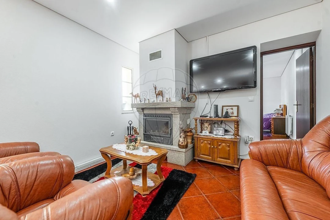Moradia T4 para Venda em Vilar da Veiga Foto 10