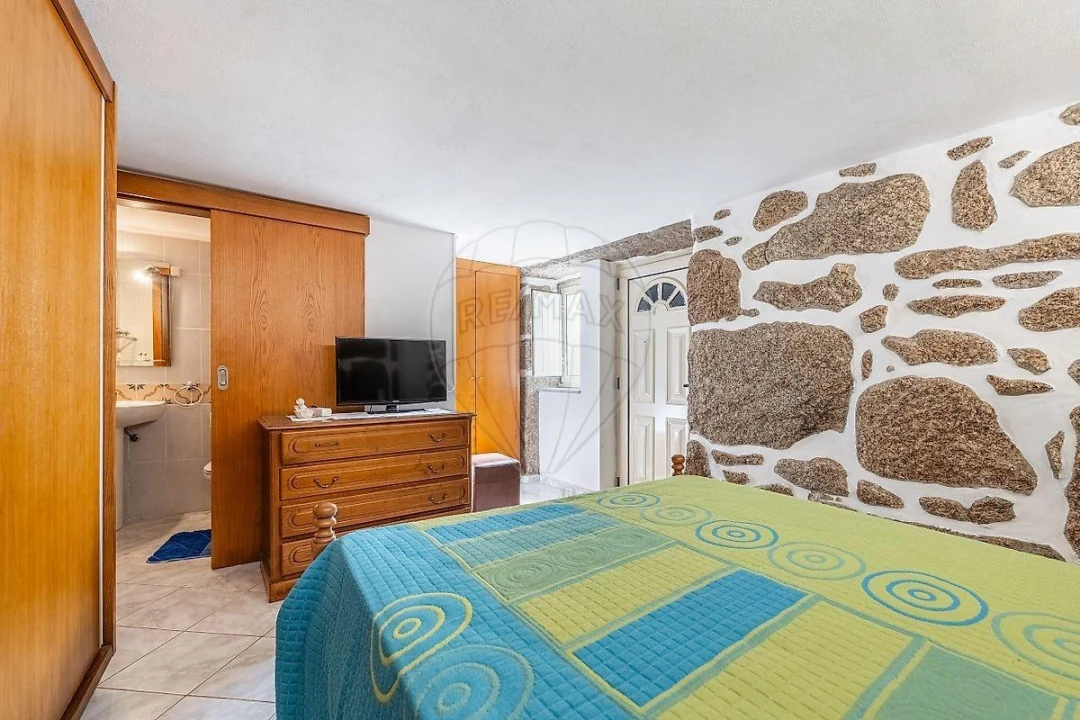 Moradia T4 para Venda em Vilar da Veiga Foto 9