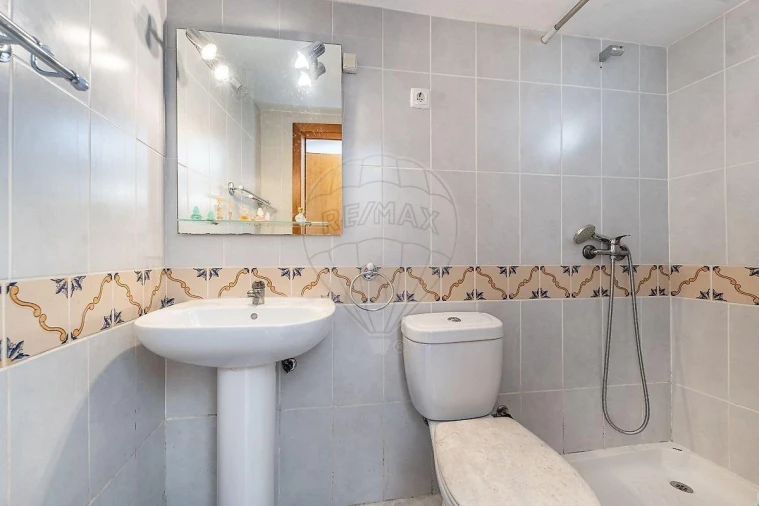 Moradia T4 para Venda em Vilar da Veiga Foto 8