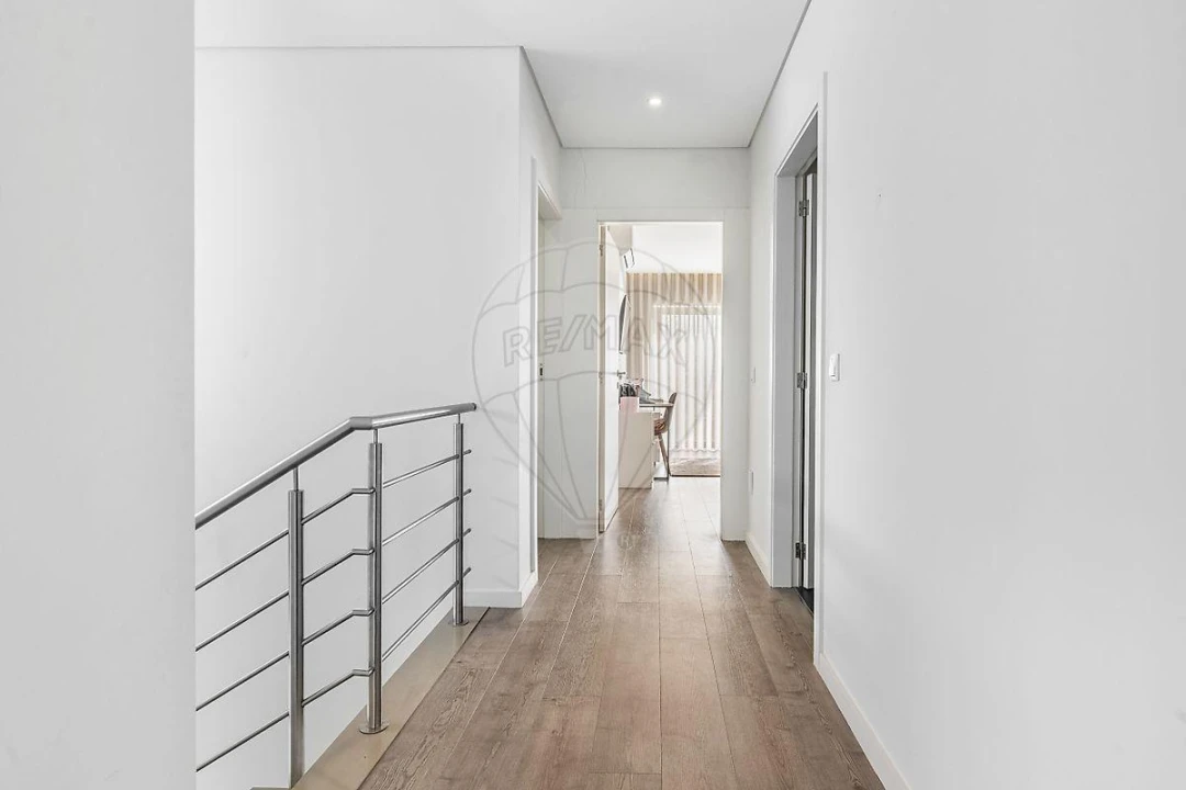 Moradia T4 para Venda em Braga (Maximinos, Sé e Cividade) Foto 12