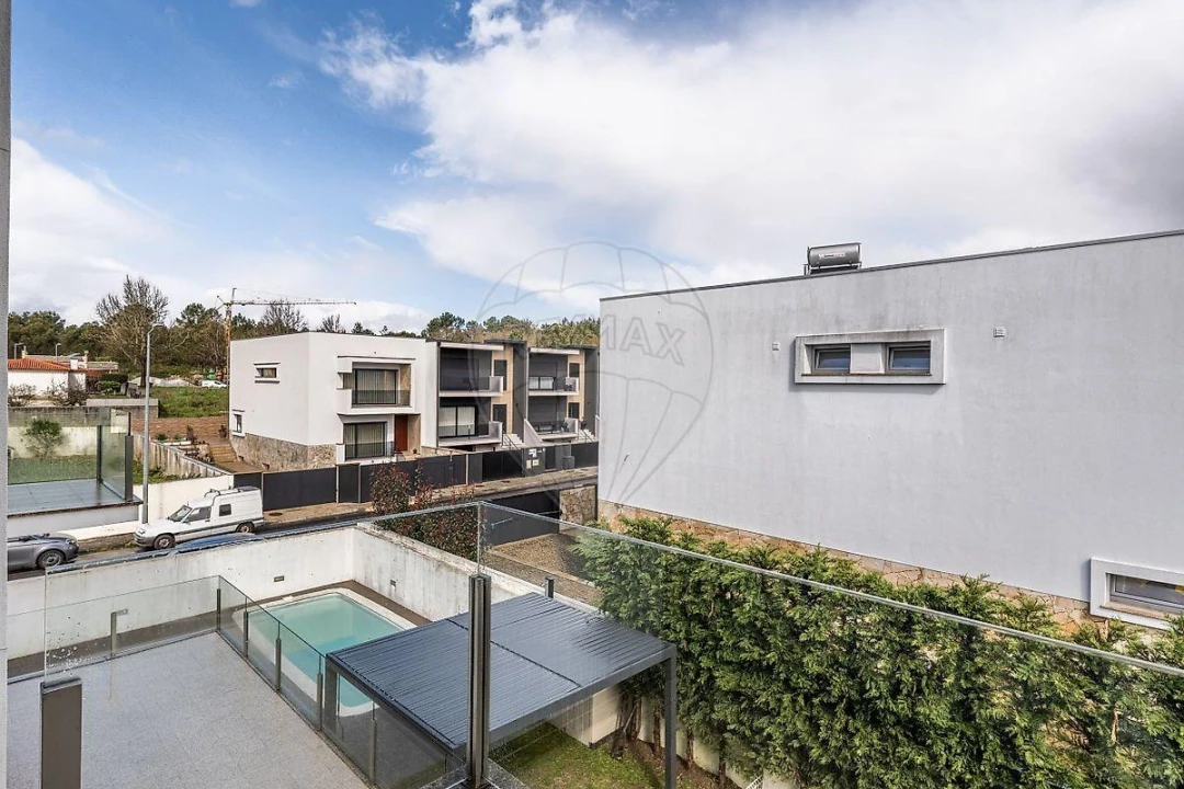 Moradia T4 para Venda em Braga (Maximinos, Sé e Cividade) Foto 19