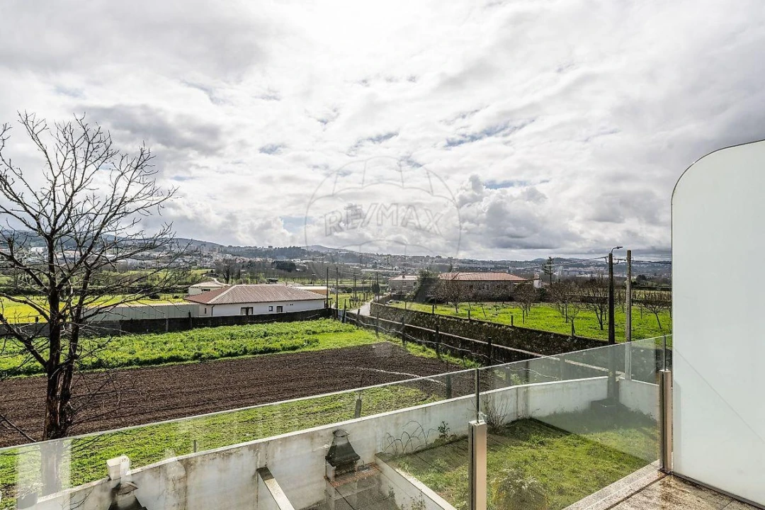 Moradia T4 para Venda em Braga (Maximinos, Sé e Cividade) Foto 23