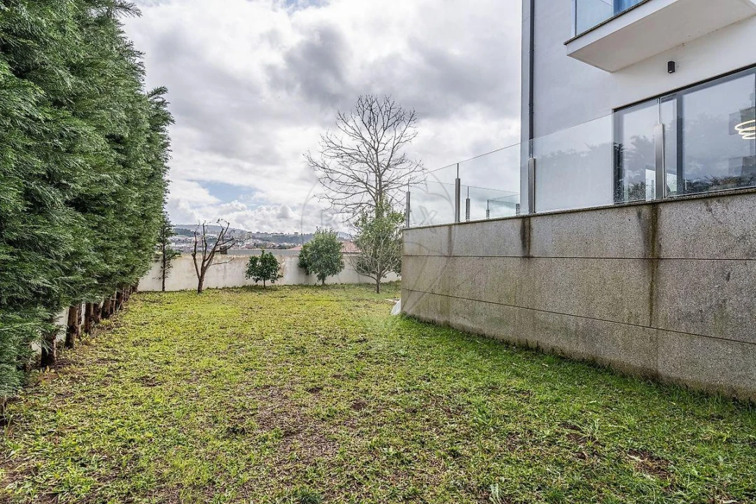 Moradia T4 para Venda em Braga (Maximinos, Sé e Cividade) Foto 28