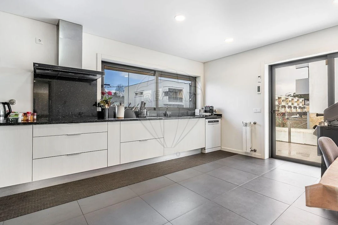 Moradia T4 para Venda em Braga (Maximinos, Sé e Cividade) Foto 8