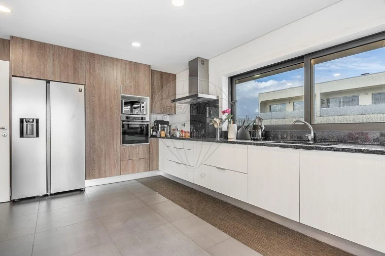 Moradia T4 para Venda em Braga (Maximinos, Sé e Cividade) Foto 7