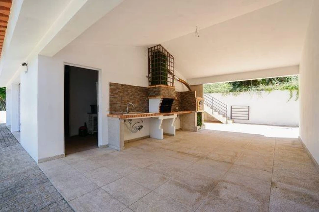 Moradia T4 para Venda em Fonte Arcada e Oliveira Foto 39