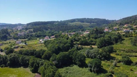 Moradia T4 para Venda em Fonte Arcada e Oliveira