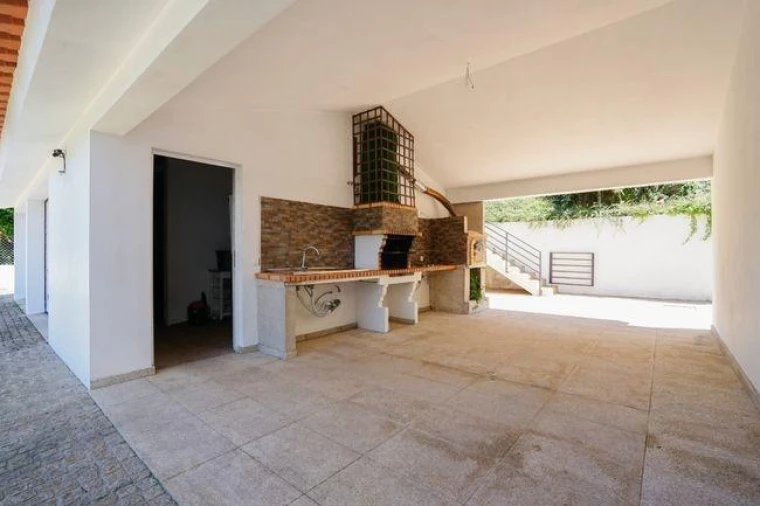 Moradia T4 para Venda em Fonte Arcada e Oliveira Foto 39