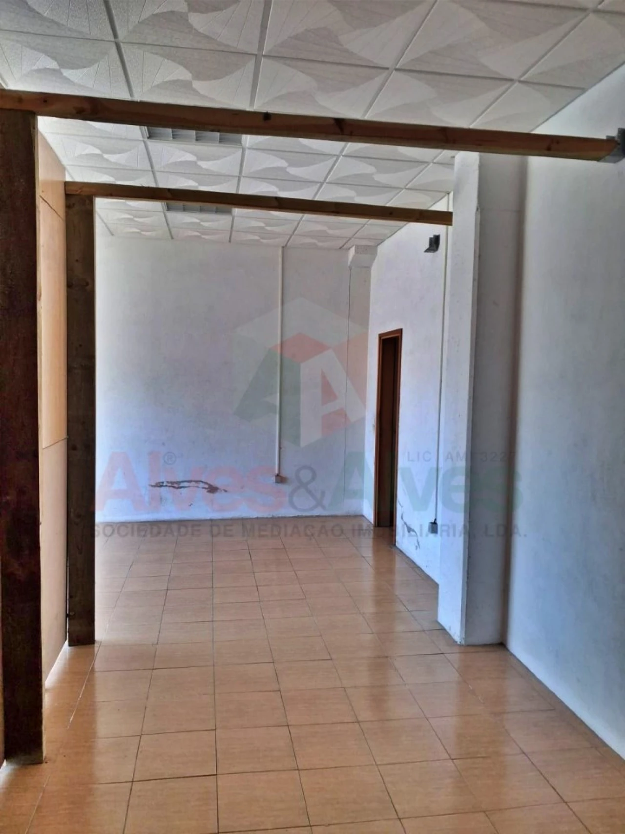 Armazém para Arrendamento em Touguinha e Touguinhó Foto 6