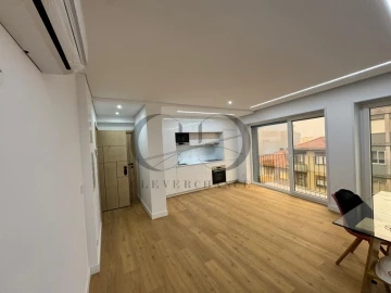 Apartamento T1 para Venda em Cedofeita, Santo Ildefonso, Sé, Miragaia, São Nicolau e Vitória