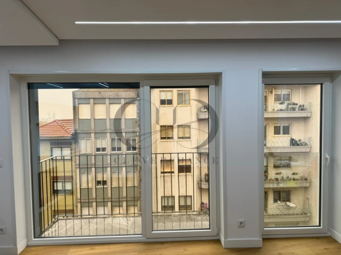 Apartamento T1 para Venda em Cedofeita, Santo Ildefonso, Sé, Miragaia, São Nicolau e Vitória Foto 5
