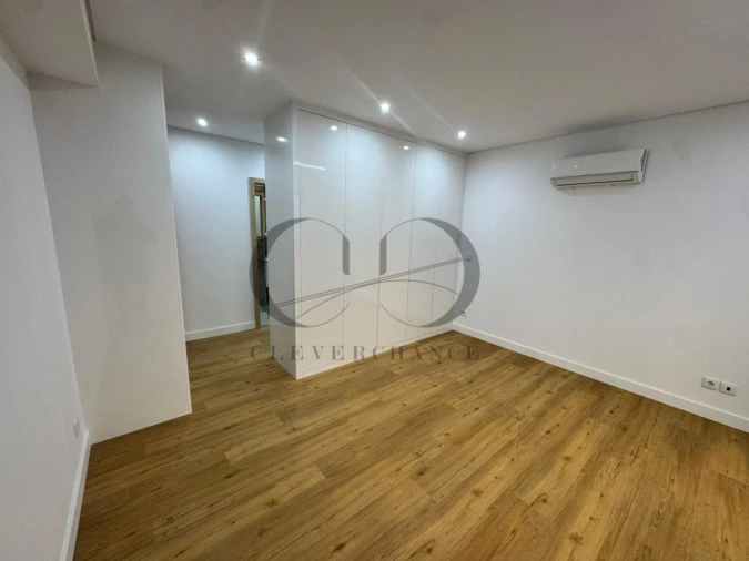 Apartamento T1 para Venda em Cedofeita, Santo Ildefonso, Sé, Miragaia, São Nicolau e Vitória Foto 10