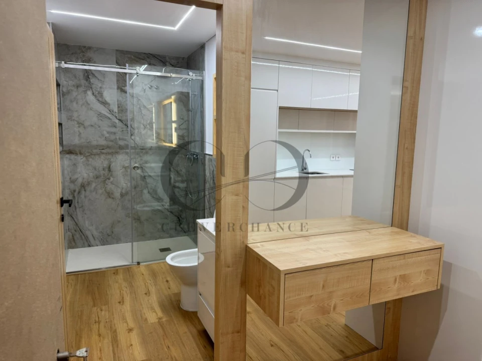 Apartamento para Venda em Cedofeita, Santo Ildefonso, Sé, Miragaia, São Nicolau e Vitória Foto 13