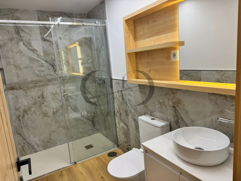 Apartamento para Venda em Cedofeita, Santo Ildefonso, Sé, Miragaia, São Nicolau e Vitória Foto 14