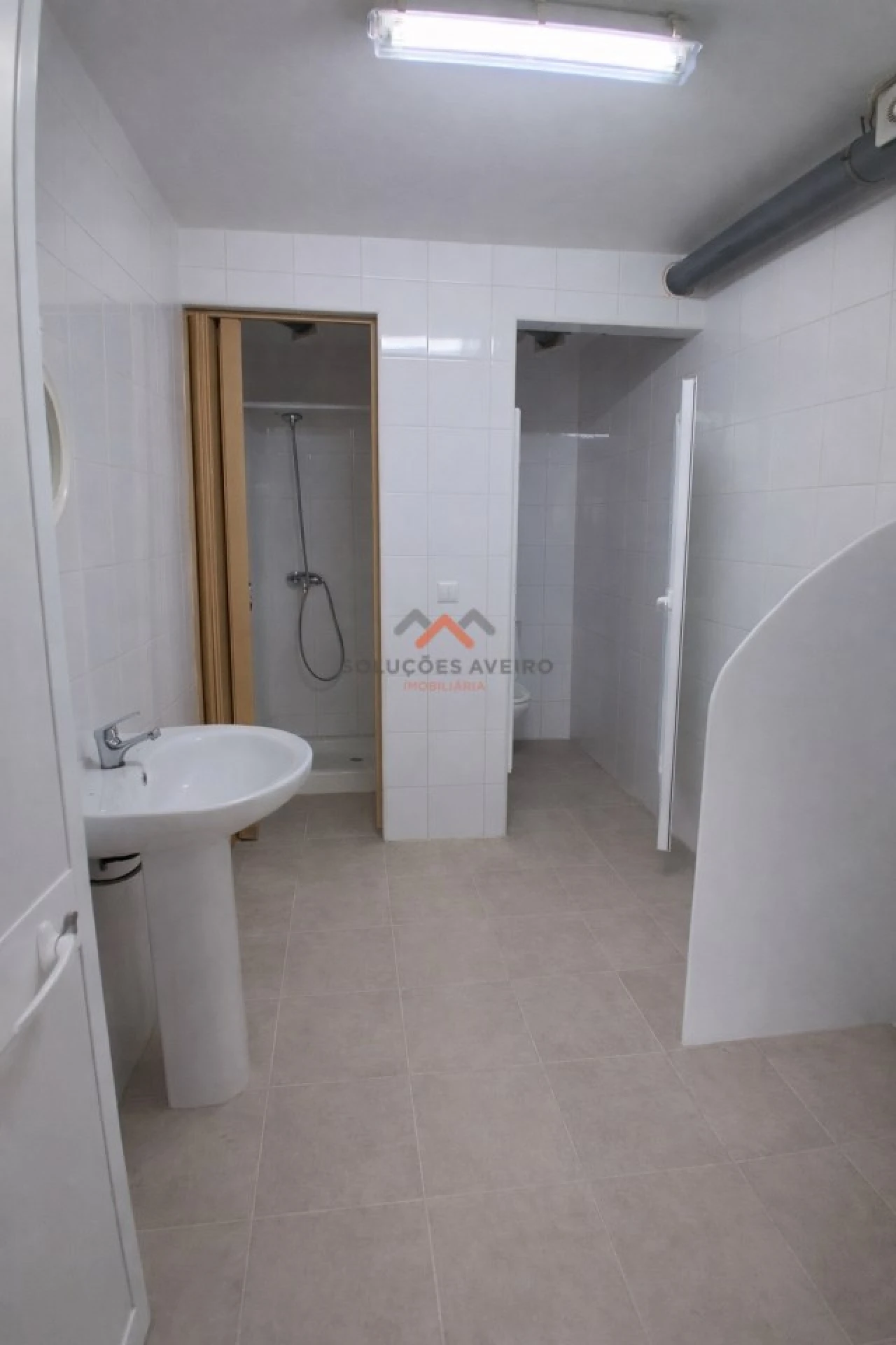 Negócio para Cedência de Quotas em São João de Loure e Frossos Foto 7