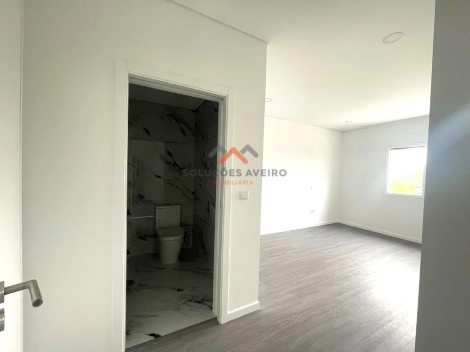 Apartamento T2 para Venda em Santa Joana Foto 9