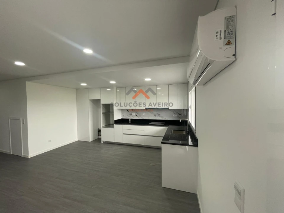 Apartamento T2 para Venda em Santa Joana Foto 1