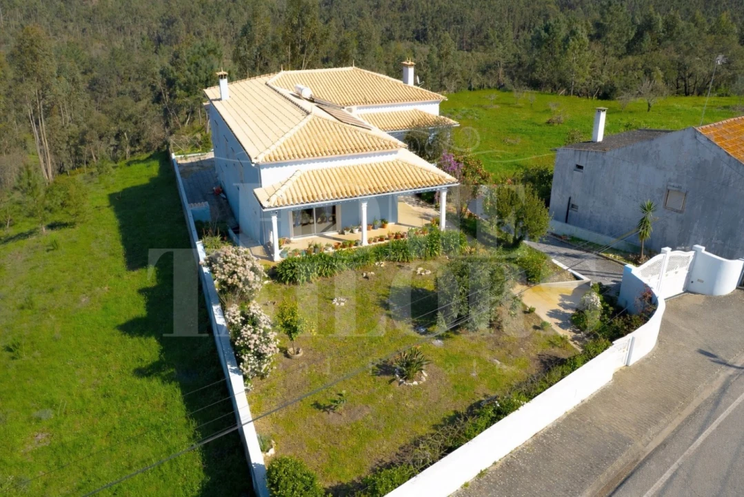 Moradia T4 para Venda em Serra e Junceira Foto 45