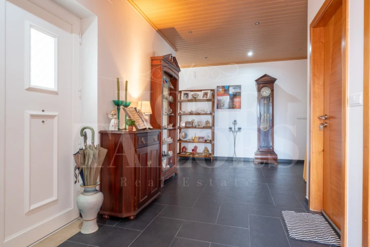 Moradia T4 para Venda em Serra e Junceira Foto 10