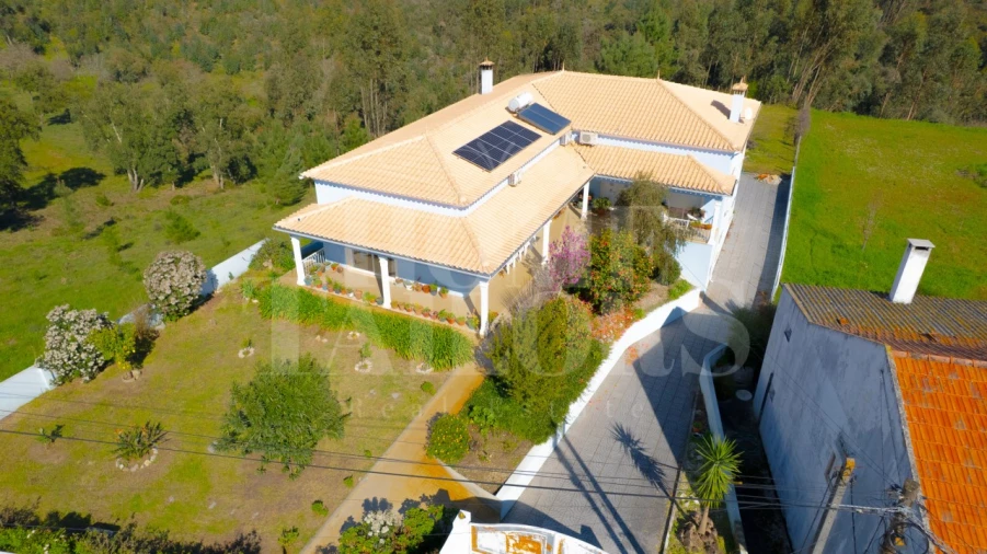 Moradia T4 para Venda em Serra e Junceira Foto 46