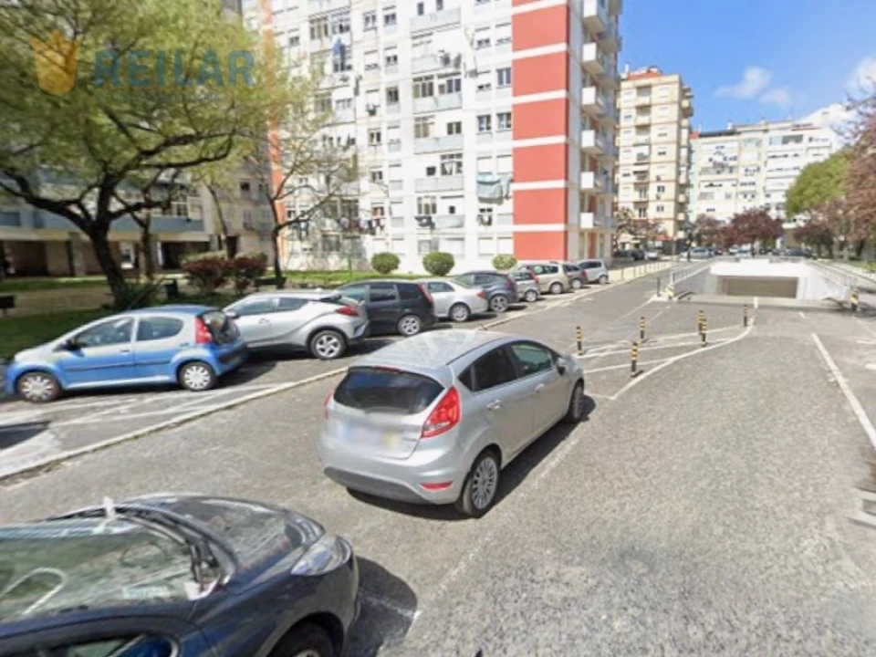 Apartamento T3 para Venda em Benfica Foto 2