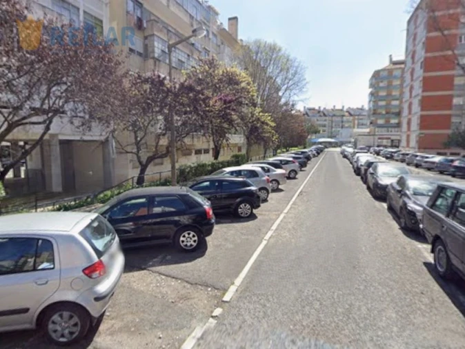 Apartamento T3 para Venda em Benfica Foto 1