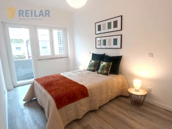 Apartamento T3 para Venda em Benfica Foto 3