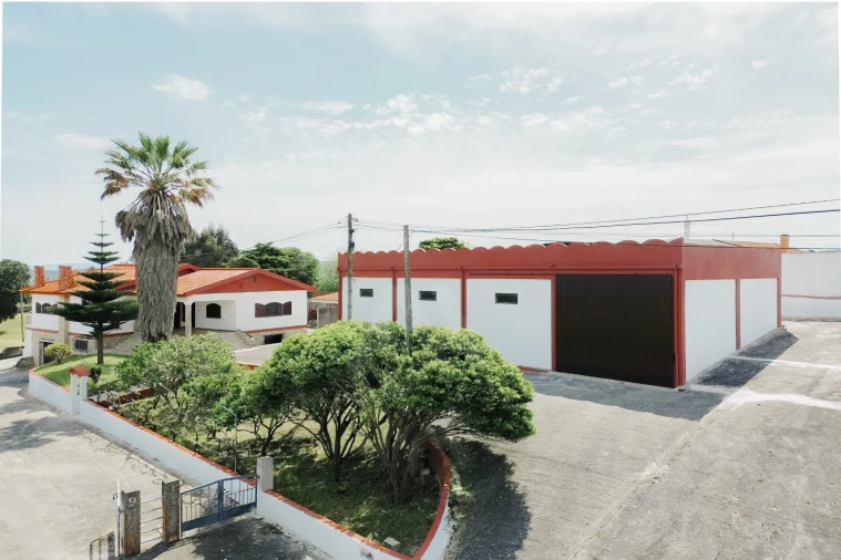 Moradia T3 para Venda em Olho Marinho Foto 2