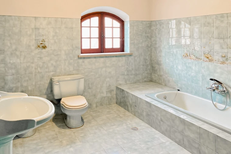 Moradia T3 para Venda em Olho Marinho Foto 11