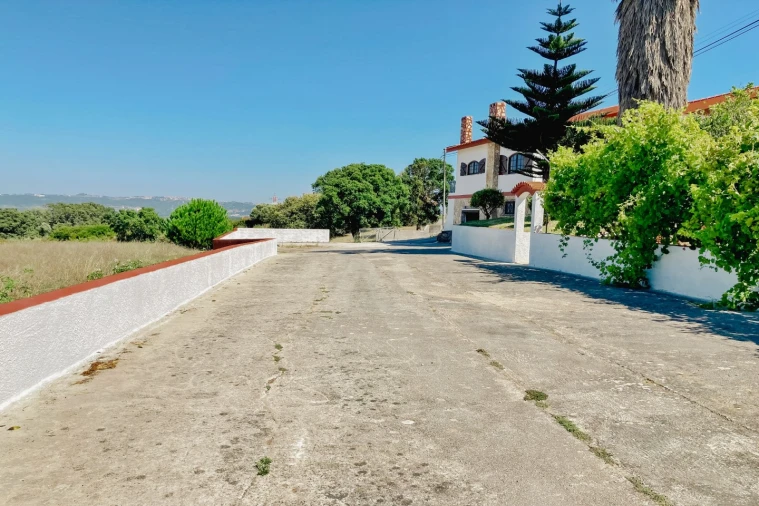 Moradia T3 para Venda em Olho Marinho Foto 32