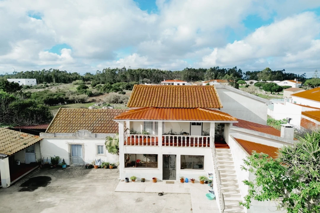 Moradia T4 para Venda em Reguengo Grande Foto 1