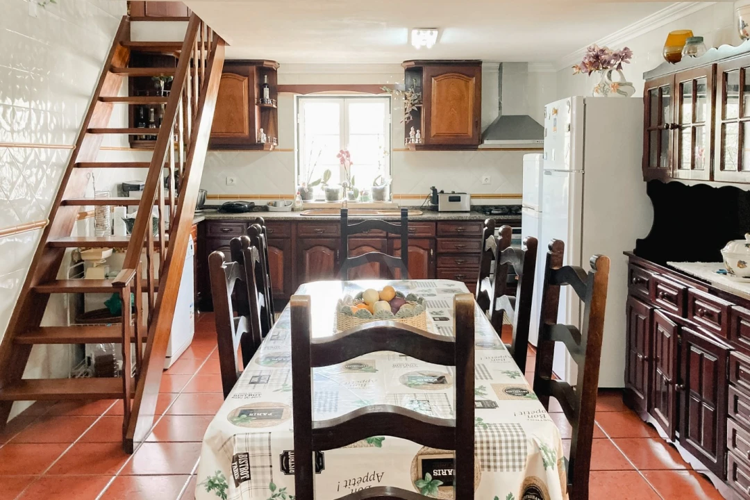 Moradia T4 para Venda em Reguengo Grande Foto 5