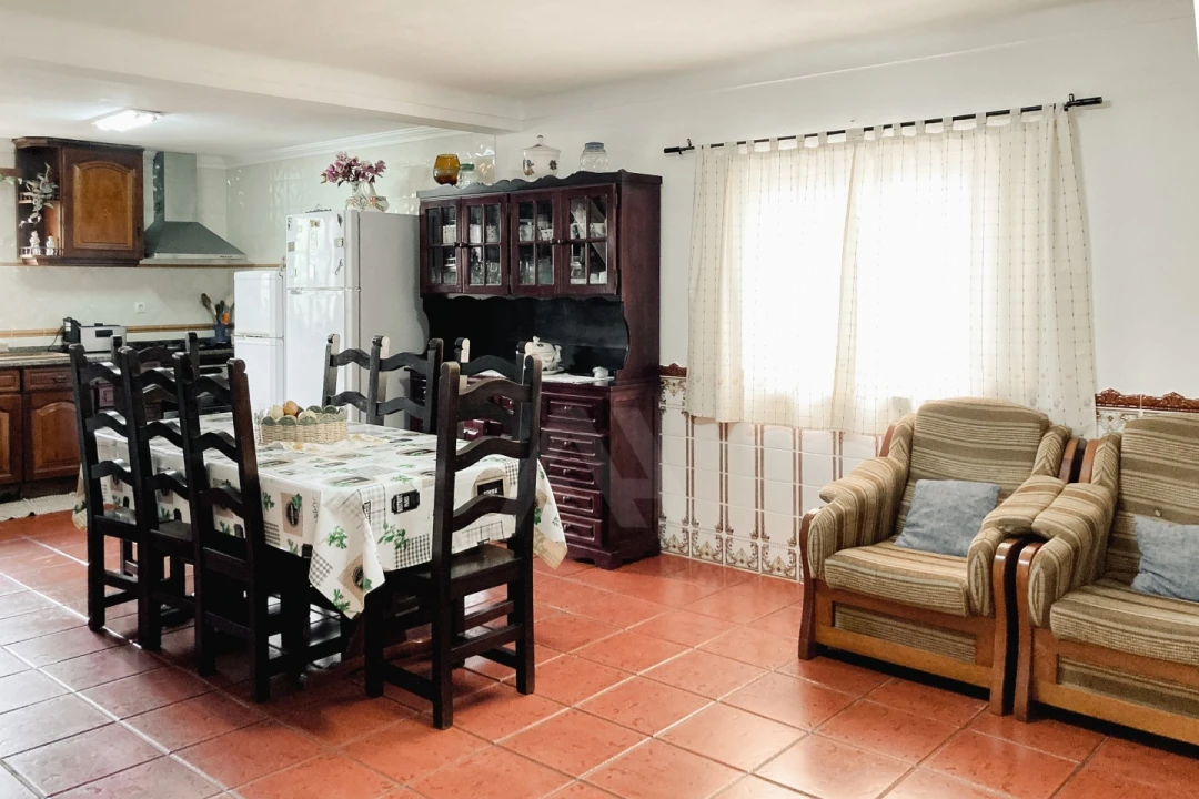 Moradia T4 para Venda em Reguengo Grande Foto 10