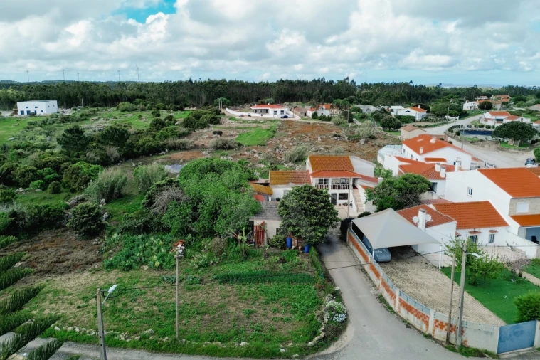 Moradia T4 para Venda em Reguengo Grande Foto 38