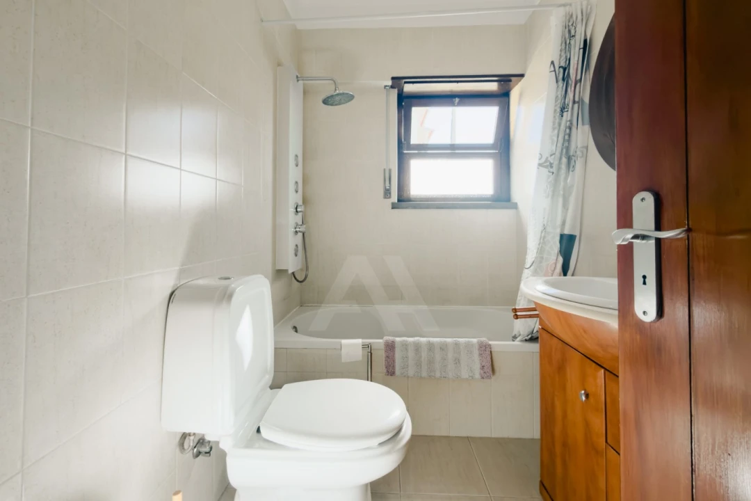 Moradia T3 para Venda em Alcabideche Foto 15