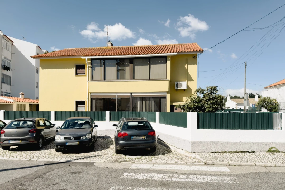 Moradia T3 para Venda em Alcabideche Foto 38