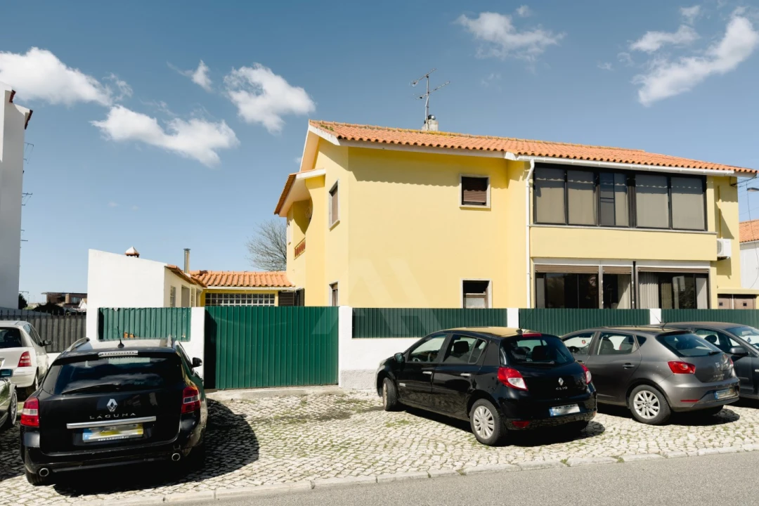 Moradia T3 para Venda em Alcabideche Foto 41