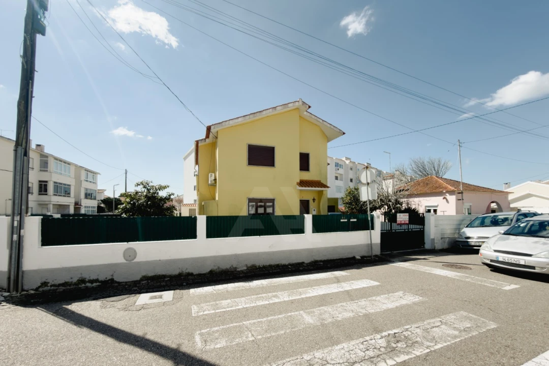 Moradia T3 para Venda em Alcabideche Foto 42