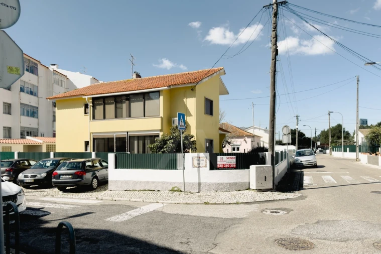 Moradia T3 para Venda em Alcabideche Foto 37