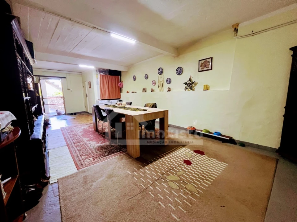 Moradia T4 para Venda em Campelo Foto 8