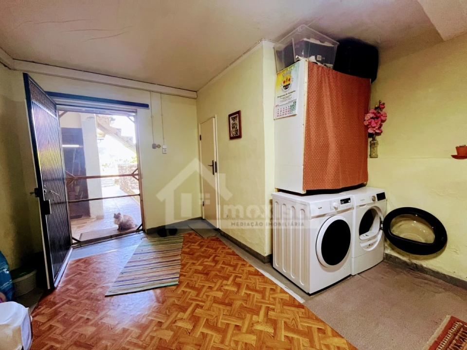 Moradia T4 para Venda em Campelo Foto 10