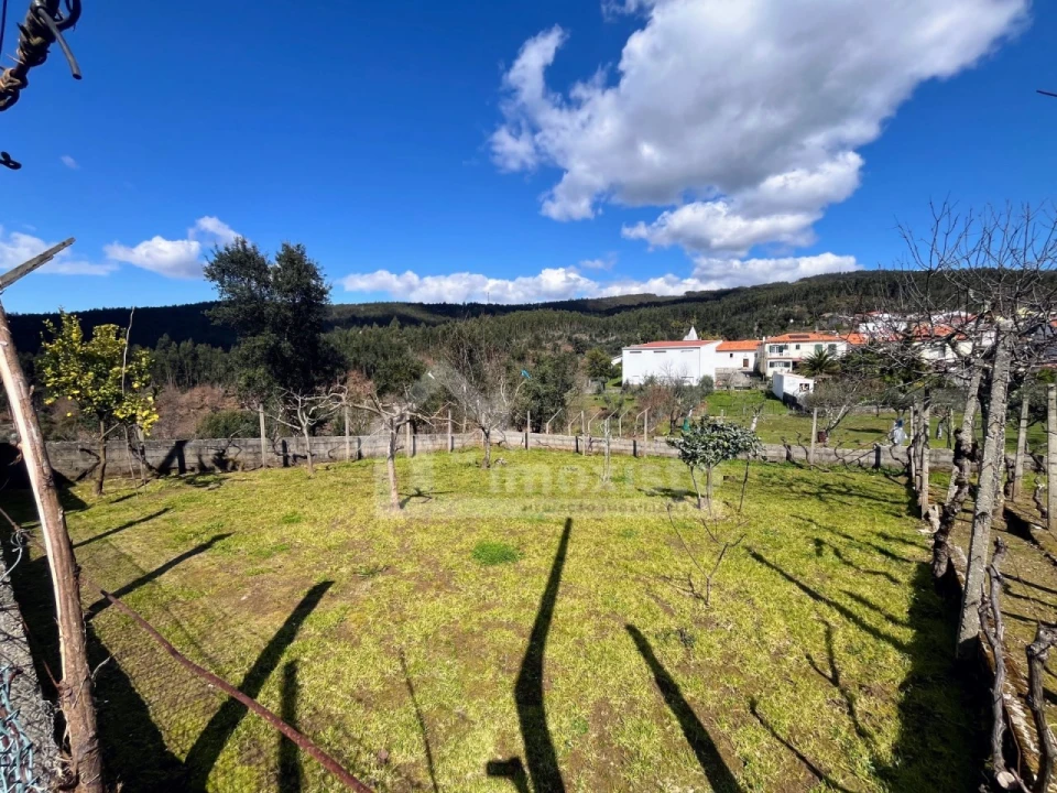 Moradia T4 para Venda em Campelo Foto 32