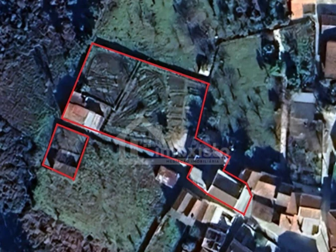 Moradia T4 para Venda em Campelo Foto 36