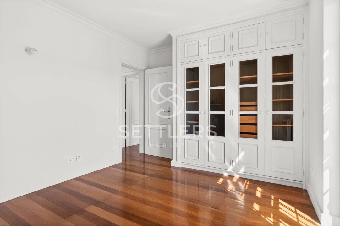 Moradia T3 para Venda em Alcabideche Foto 8