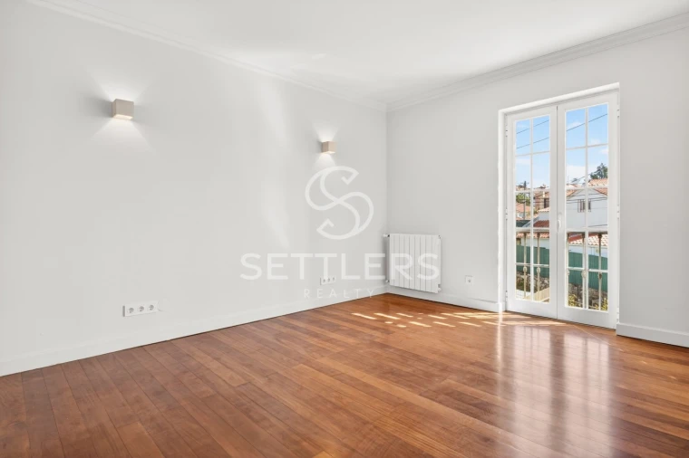 Moradia T3 para Venda em Alcabideche Foto 11