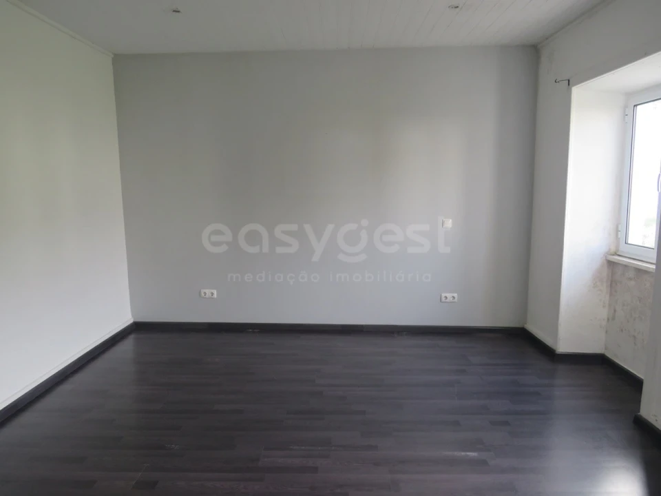 Moradia T2 para Venda em Santo Antonio Foto 10