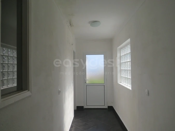 Moradia T2 para Venda em Santo Antonio Foto 6