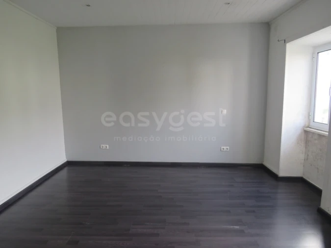 Moradia T2 para Venda em Santo Antonio Foto 10