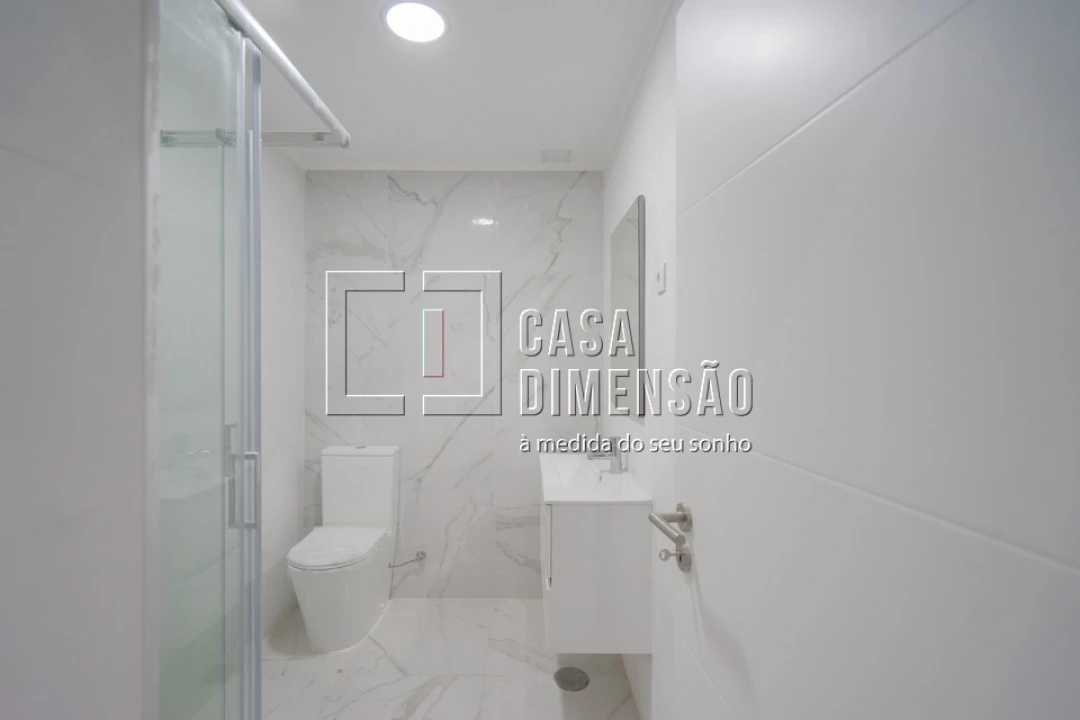 Apartamento T1 para Venda em Águas Livres Foto 7